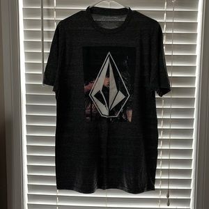 Mens Volcom T-shirt size L